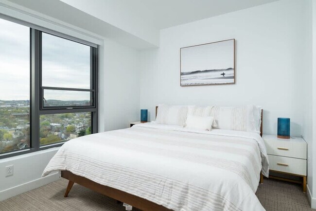425 Massachusetts Ave in Cambridge, MA - Building Photo - Building Photo