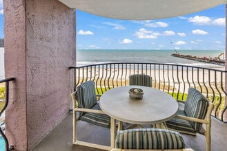 2500b N Ocean Blvd in Myrtle Beach, SC - Building Photo - Building Photo