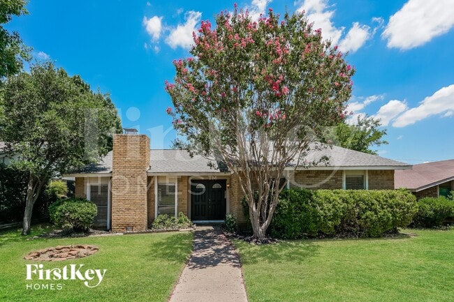 property at 9814 Emory Oak Cir