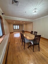 33 Lafayette St, Unit 2 in Arlington, MA - Building Photo - Building Photo