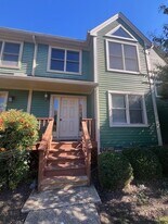 14412 Paddington Ct in Solomons, MD - Building Photo