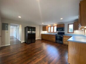 36 Upham St in Salem, MA - Building Photo - Building Photo