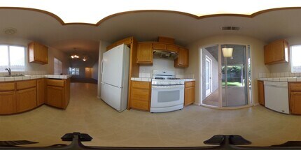 5 Cleaves Ct in Chico, CA - Building Photo - Building Photo