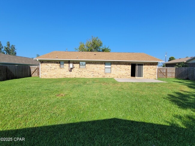 1425 S Gay Ave in Panama City, FL - Building Photo - Building Photo