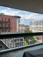 872 Massachusetts Ave, Unit 503 in Cambridge, MA - Foto de edificio - Building Photo