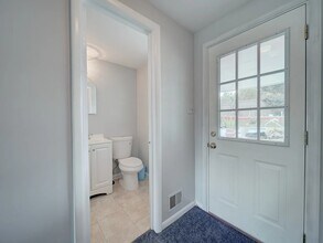 8912 Battery Rd in Alexandria, VA - Building Photo - Building Photo