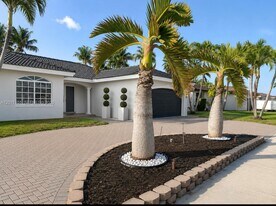 15425 SW 168th Terrace in Miami, FL - Building Photo
