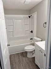 8410A Shallowcreek Rd in Liverpool, NY - Building Photo - Building Photo