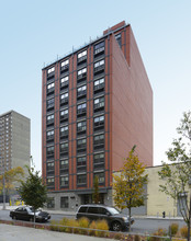 927 Courtlandt Ave in Bronx, NY - Building Photo - Primary Photo