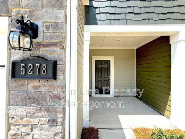 5278 Maynard Hl Dr in Monroe, NC - Foto de edificio - Building Photo