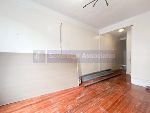 112 Nagle Ave in New York, NY - Building Photo - Building Photo