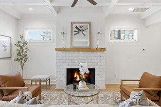 110 Via Roma in Woodstock, GA - Building Photo - Building Photo