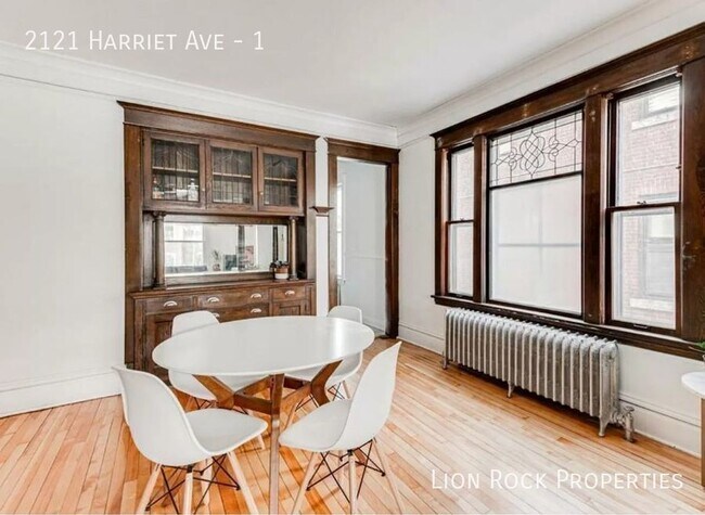 2121 Harriet Ave in Minneapolis, MN - Building Photo - Building Photo