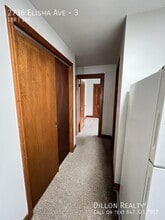 2736 Elisha Ave in Zion, IL - Building Photo - Building Photo