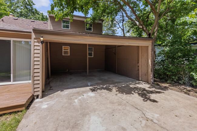 2924 Arcadia Terrace in Rockford, IL - Building Photo - Building Photo