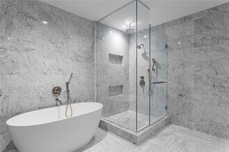 3015 S Ysabella Ave in Tampa, FL - Foto de edificio - Building Photo