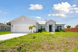 918 Algardi St SE in Palm Bay, FL - Building Photo