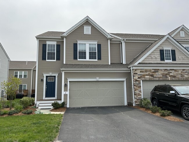 property at 7 Chestnut Crk