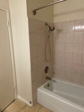 700 W La Veta Ave in Orange, CA - Building Photo - Building Photo