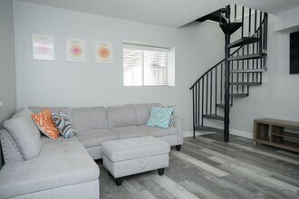 8245B NW Lake Shore Dr in Cedar Lake, IN - Building Photo - Building Photo