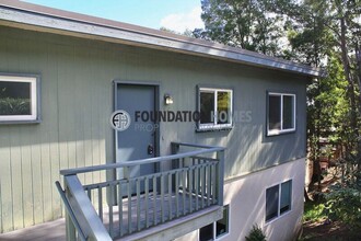 64 Scenic Ave in San Rafael, CA - Building Photo - Building Photo