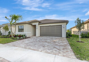 12416 SW Blue Mangrove Pkwy in Port St. Lucie, FL - Building Photo - Building Photo