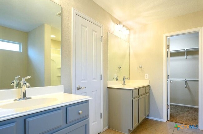 property at 1370 Tractor Pass