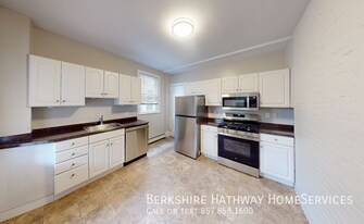 60 Dana St in Cambridge, MA - Building Photo