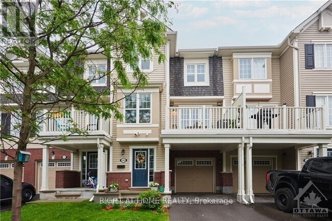 property at 593 Foxlight Cir