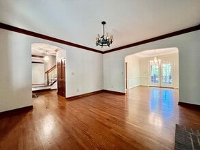 5615 Faye Dr in Greensboro, NC - Building Photo - Building Photo