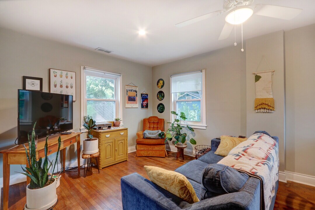 1315 Seiler Ave in Savannah, GA - Building Photo