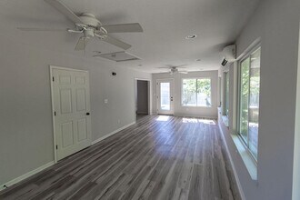 1404 Jean Rae Dr in Columbia, MO - Building Photo - Building Photo