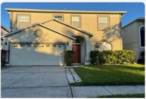 113 Harwood Cir in Kissimmee, FL - Building Photo