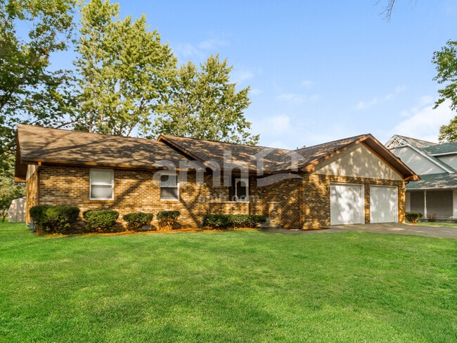 380 Comet Dr in Braidwood, IL - Building Photo - Building Photo