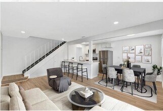 814 Tiffany Dr W in West Palm Beach, FL - Building Photo - Building Photo