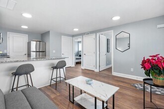 Riverview Apartments Located Near OSU Campus in Columbus, OH - Building Photo - Building Photo