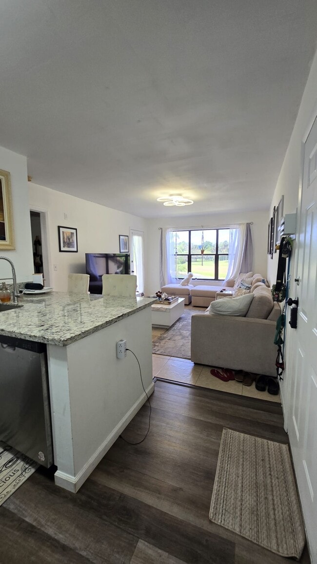 4361 W McNab Rd, Unit 27 in Pompano Beach, FL - Foto de edificio - Building Photo