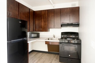 Diversey Limited Partnership in Chicago, IL - Building Photo - Building Photo