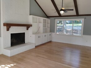 709 Brent Rd in Raleigh, NC - Building Photo - Building Photo