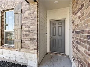 148 Fiery Skipper Ln in Georgetown, TX - Building Photo - Building Photo