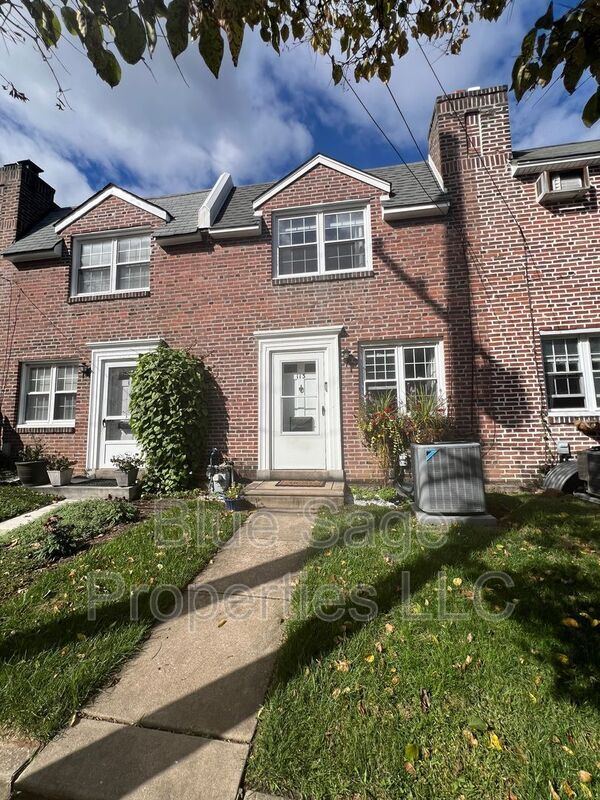 113 Plant Ave in Wayne, PA - Building Photo - Building Photo