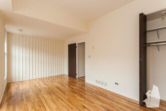 2925 N Broadway St, Unit 3 in Chicago, IL - Building Photo - Building Photo