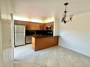 230 Lake Arbor Dr in Palm Springs, FL - Building Photo - Building Photo