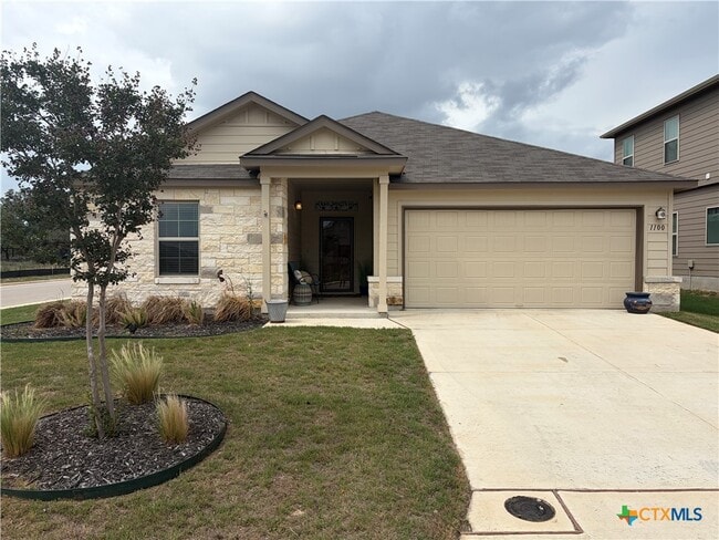 1100 RIVER WOOD in Seguin, TX - Building Photo - Building Photo
