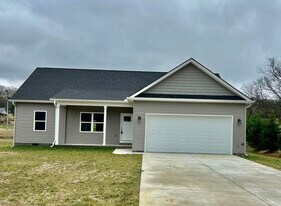 213 Little Ponderosa Trail in Dunlap, TN - Building Photo