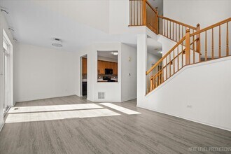 2819 White Thorn Cir in Naperville, IL - Building Photo - Building Photo