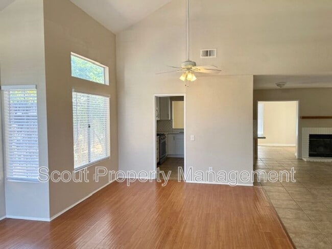 29753 Via Las Chacras in Temecula, CA - Building Photo - Building Photo