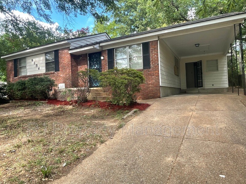 9154 Haleville St in Southaven, MS - Building Photo