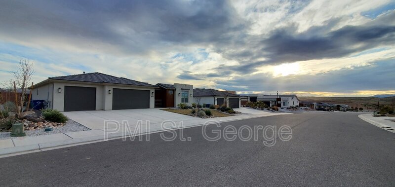 3040 E Lavatera Dr in Saint George, UT - Building Photo
