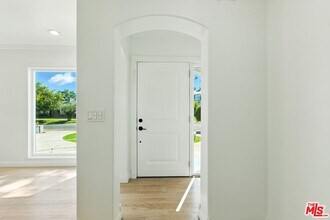 4640 Laurelgrove Ave in Los Angeles, CA - Building Photo - Building Photo